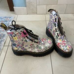 Dr. Martens floral platform